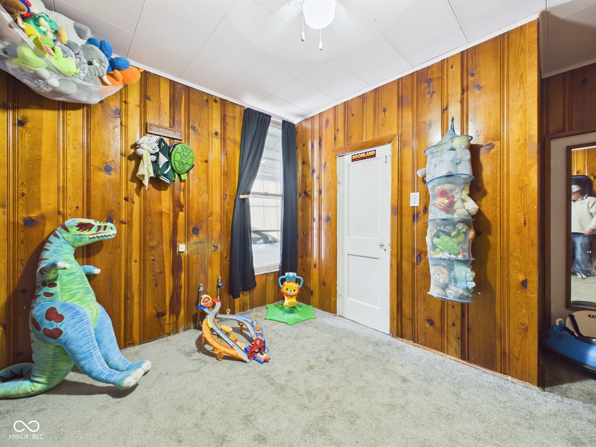 908 Cottage Avenue Anderson, IN 46012 - Photo 19 of 36