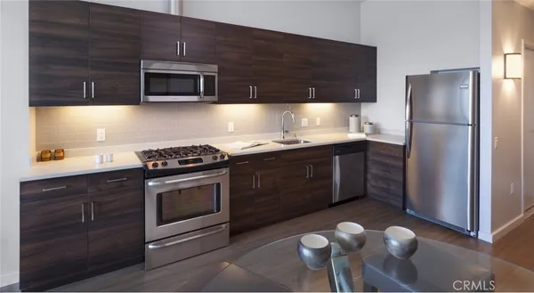 $6,872 | 100 Van Ness Avenue, Unit 1503, San Francisco, CA 94102