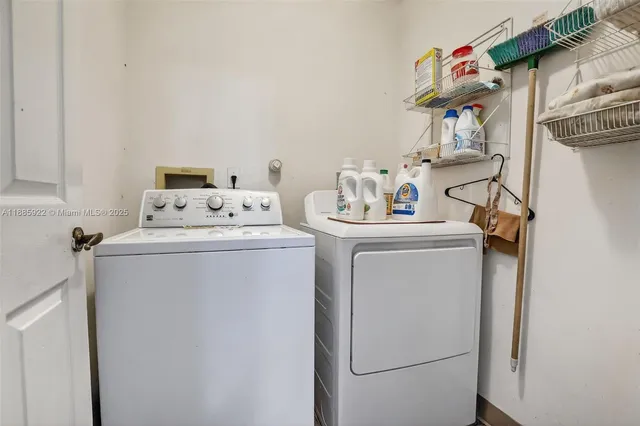 $795,000 | 1001 Southwest 100th Terrace, Pembroke Pines, FL 33025