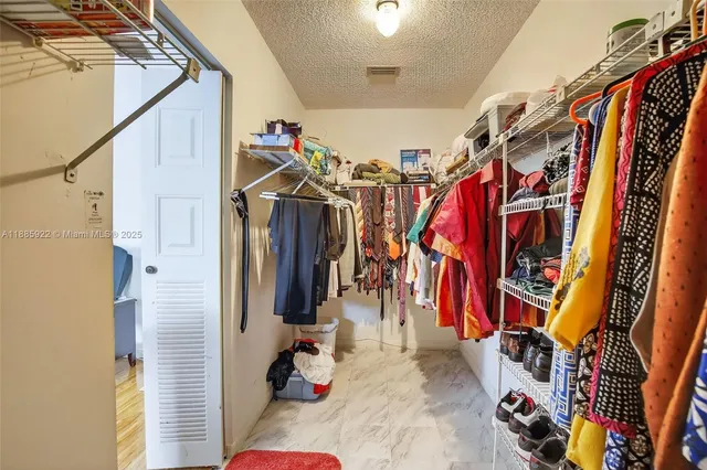 $795,000 | 1001 Southwest 100th Terrace, Pembroke Pines, FL 33025