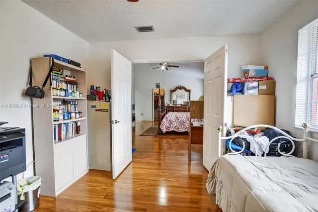 $795,000 | 1001 Southwest 100th Terrace, Pembroke Pines, FL 33025