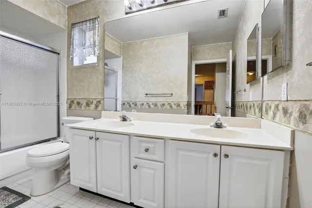 $795,000 | 1001 Southwest 100th Terrace, Pembroke Pines, FL 33025