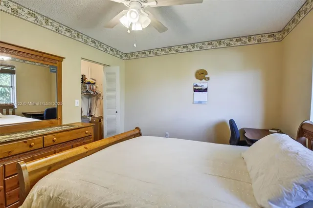 $795,000 | 1001 Southwest 100th Terrace, Pembroke Pines, FL 33025