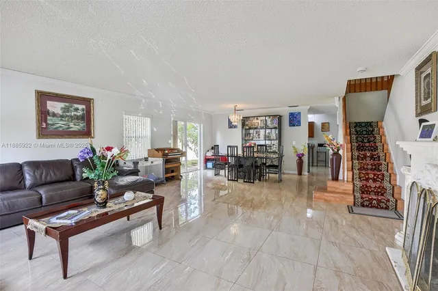 $795,000 | 1001 Southwest 100th Terrace, Pembroke Pines, FL 33025