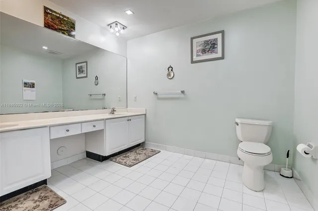 $795,000 | 1001 Southwest 100th Terrace, Pembroke Pines, FL 33025