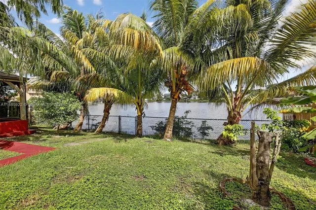 $795,000 | 1001 Southwest 100th Terrace, Pembroke Pines, FL 33025