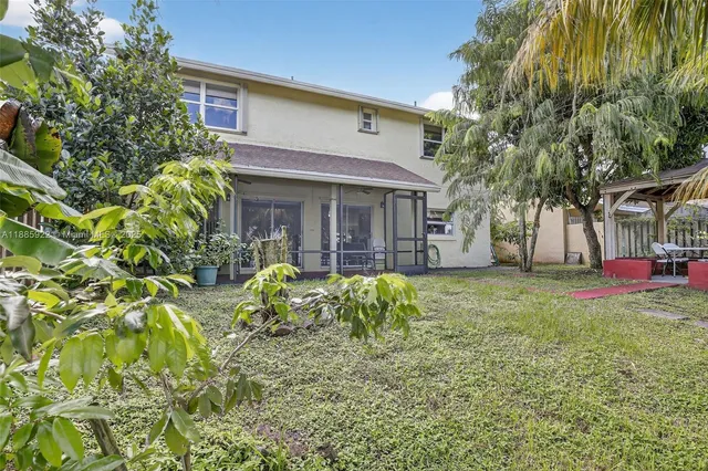 $795,000 | 1001 Southwest 100th Terrace, Pembroke Pines, FL 33025