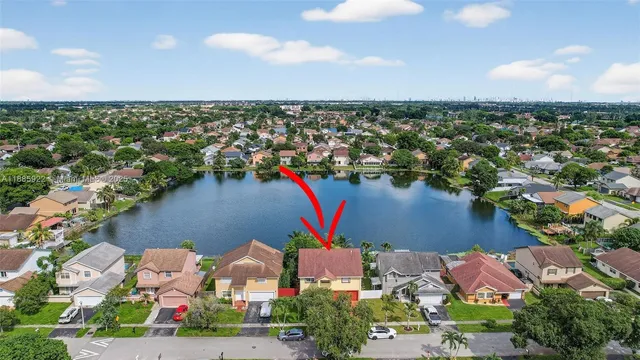 $795,000 | 1001 Southwest 100th Terrace, Pembroke Pines, FL 33025