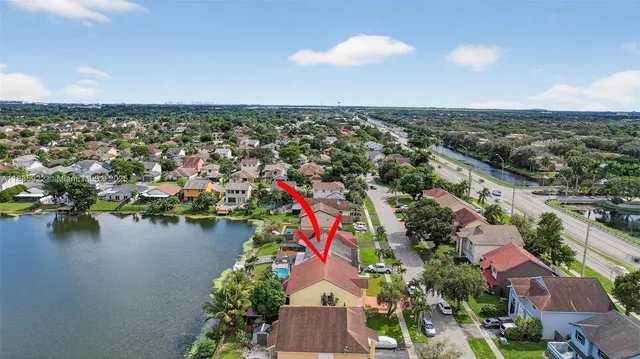 $795,000 | 1001 Southwest 100th Terrace, Pembroke Pines, FL 33025