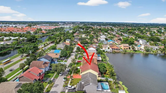 $795,000 | 1001 Southwest 100th Terrace, Pembroke Pines, FL 33025