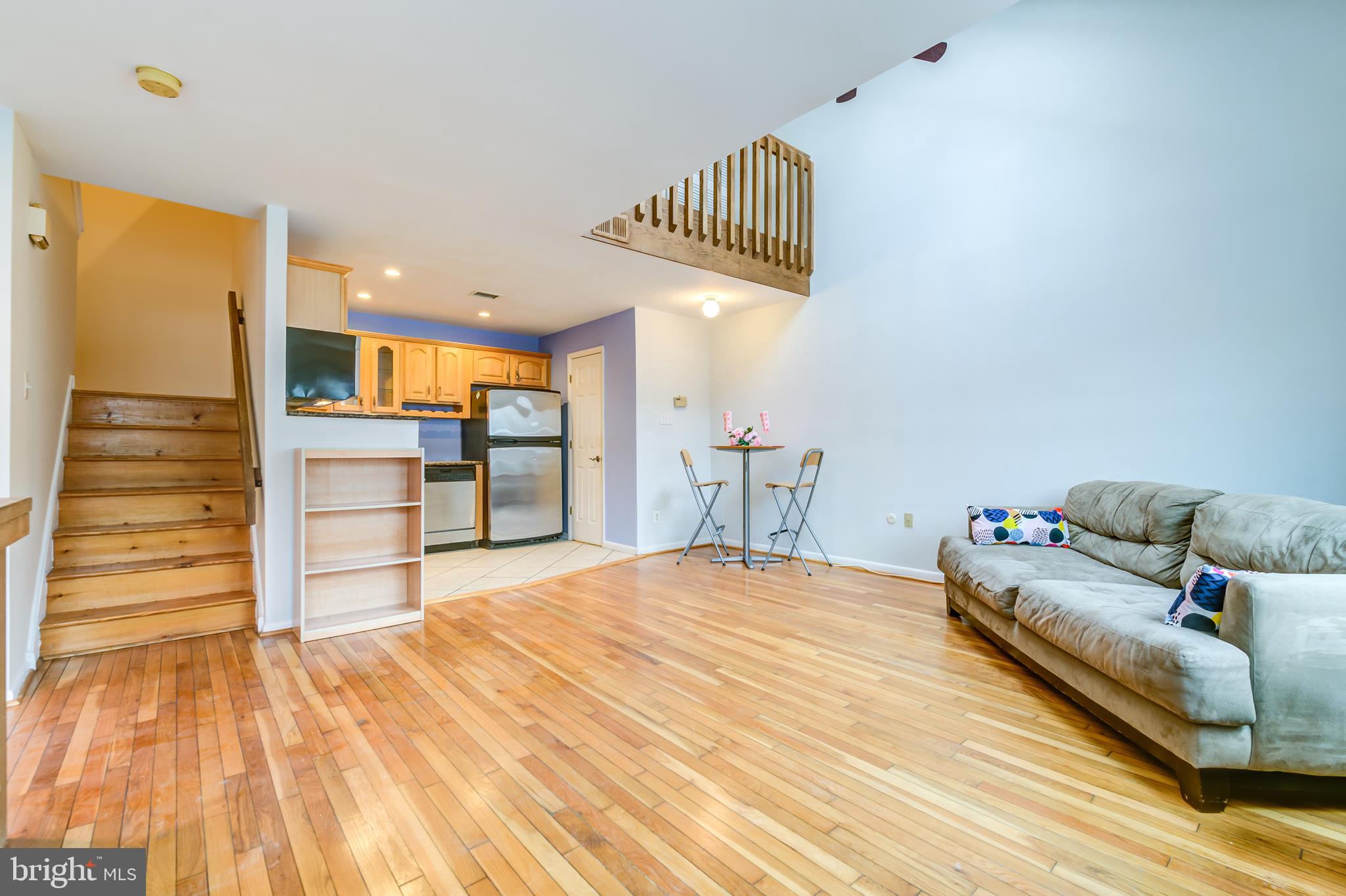 870 Pennock Street, Unit B Philadelphia, PA 19130 - Photo 5 of 18