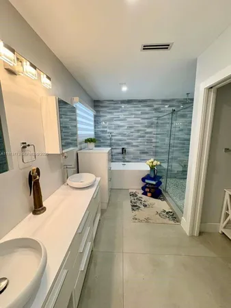 $1,344,400 | 6890 Winged Foot Drive, Hialeah, FL 33015