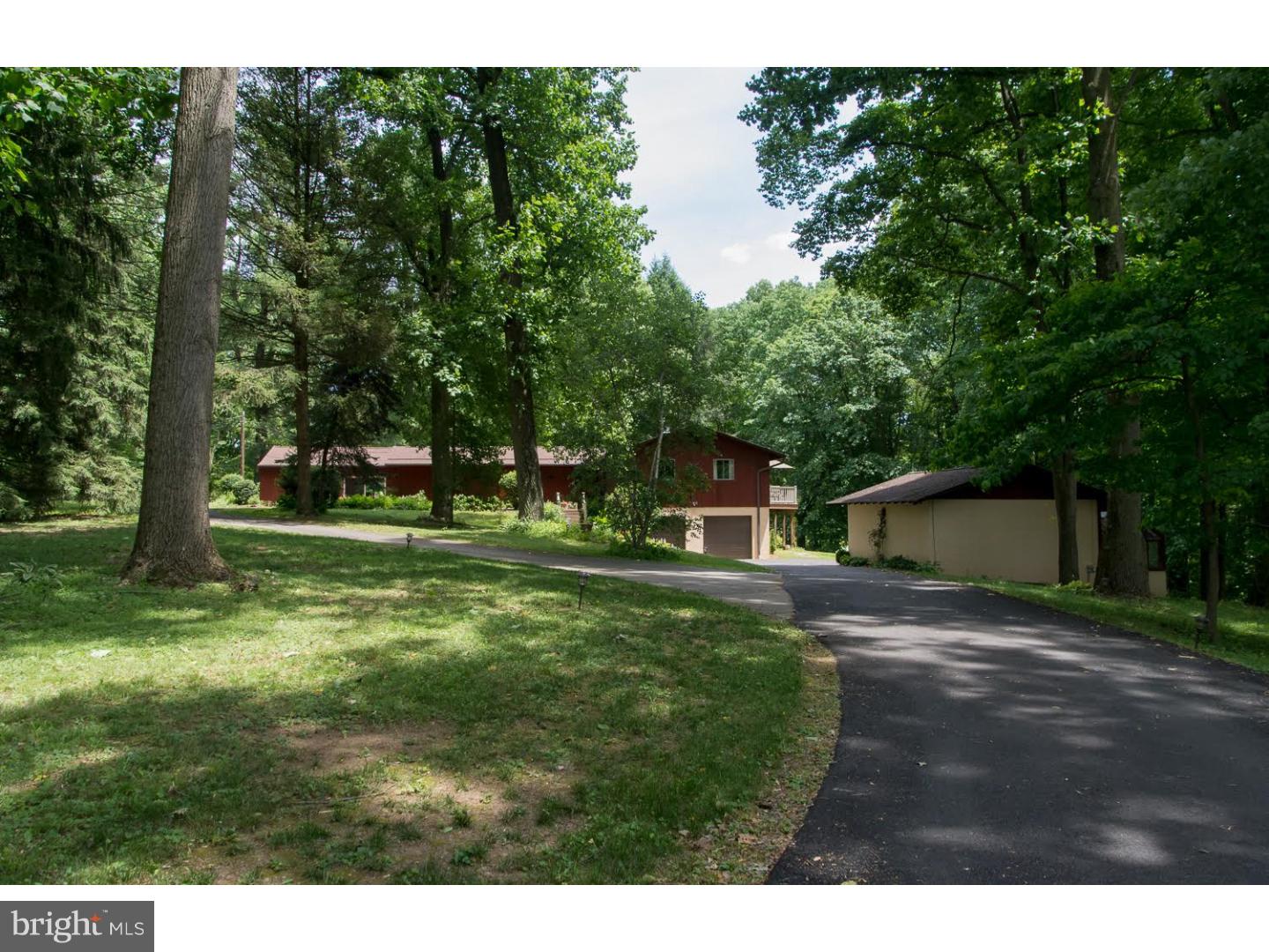 28 Bullock Road Chadds Ford, PA 19317 - Photo 21 of 23 Driveway