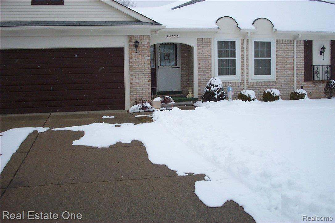34235 Mulvey Road Fraser, MI 48026 - Photo 1 of 8 307