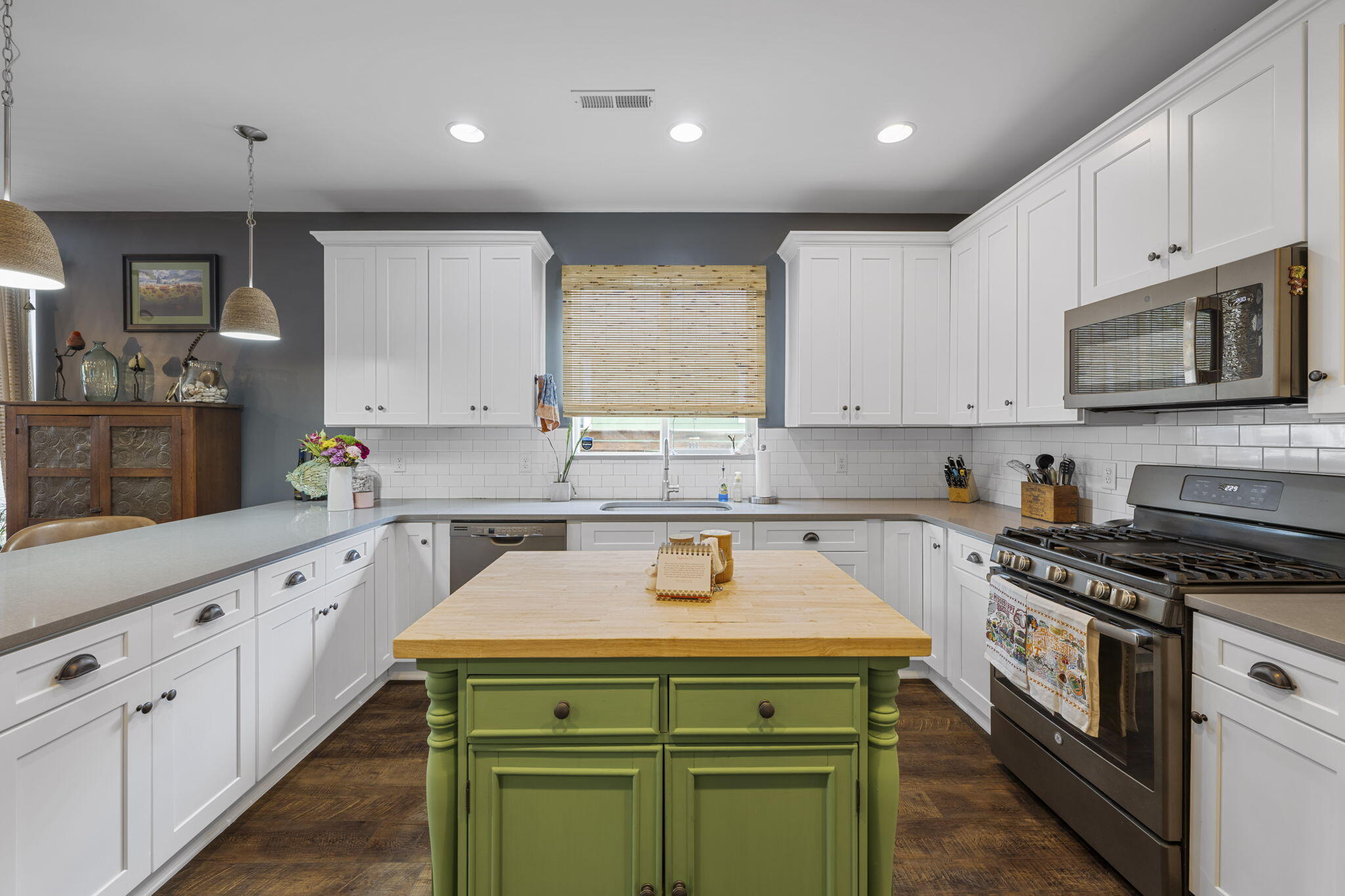 2202 Bennett Avenue Chattanooga, TN 37404 - Photo 13 of 38 32-web-or-mls-DSC_0123