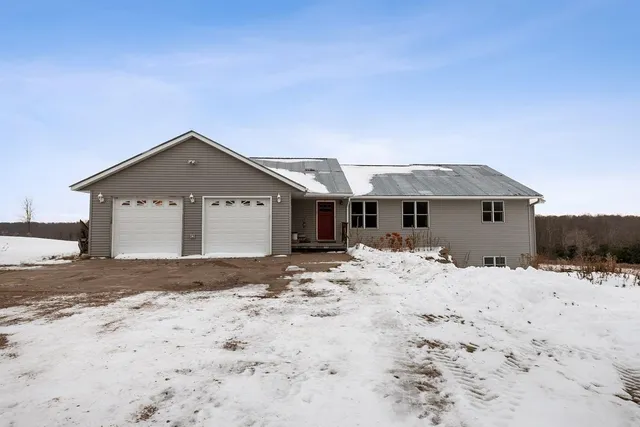 $500,000 | 1525 6 1/2 Avenue, Dallas, WI 54733