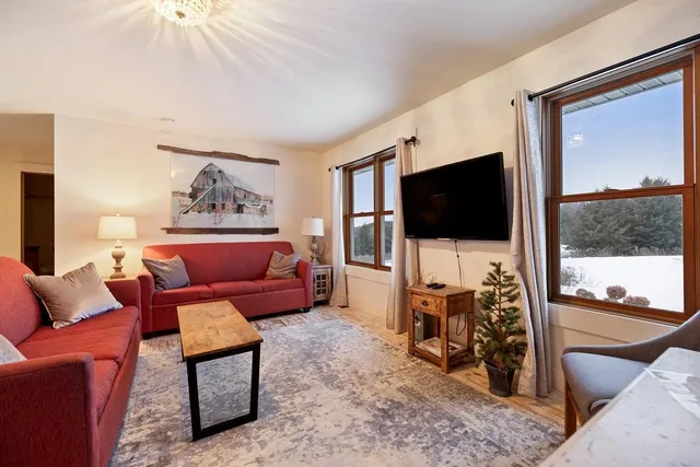 $500,000 | 1525 6 1/2 Avenue, Dallas, WI 54733