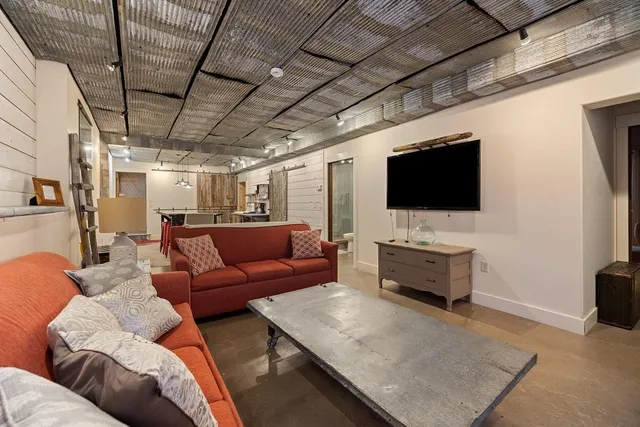 $500,000 | 1525 6 1/2 Avenue, Dallas, WI 54733