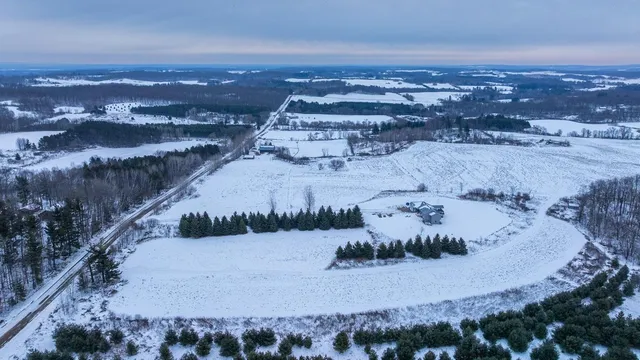 $500,000 | 1525 6 1/2 Avenue, Dallas, WI 54733