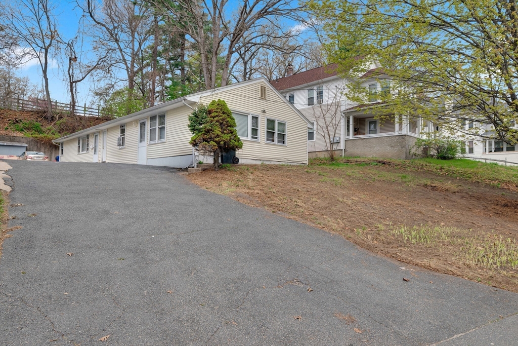 746-748 Alden Street Springfield, MA 01109 - Photo 3 of 22