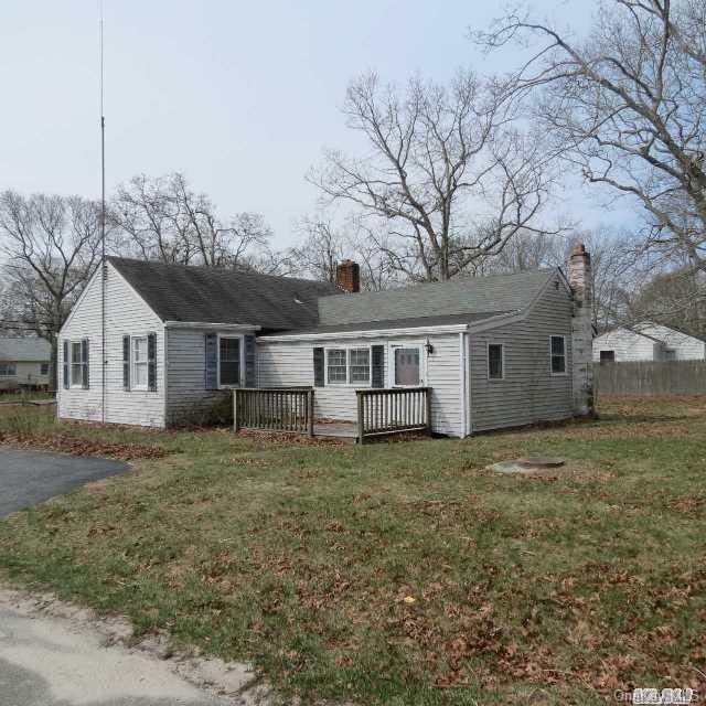 41 Lynncliff Road Hampton Bays, NY 11946 - Photo 1 of 1 Gallery Image 1