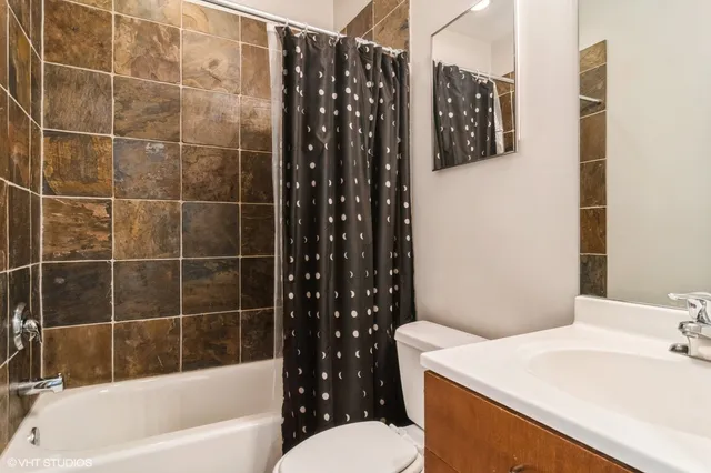 $410,000 | 6201 South Drexel Avenue, Chicago, IL 60637