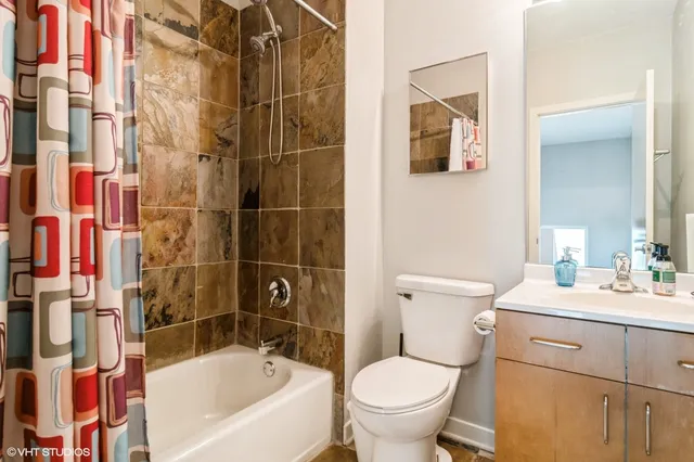 $410,000 | 6201 South Drexel Avenue, Chicago, IL 60637