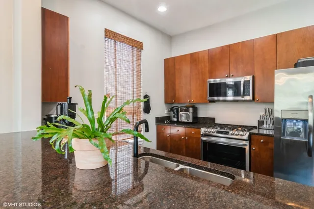 $410,000 | 6201 South Drexel Avenue, Chicago, IL 60637