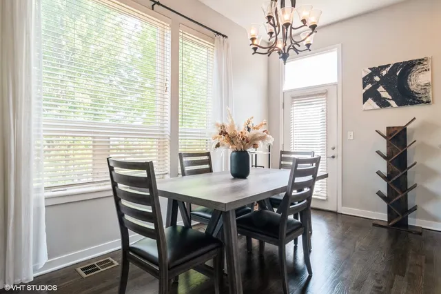 $410,000 | 6201 South Drexel Avenue, Chicago, IL 60637