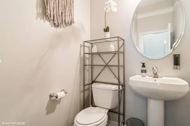 $410,000 | 6201 South Drexel Avenue, Chicago, IL 60637