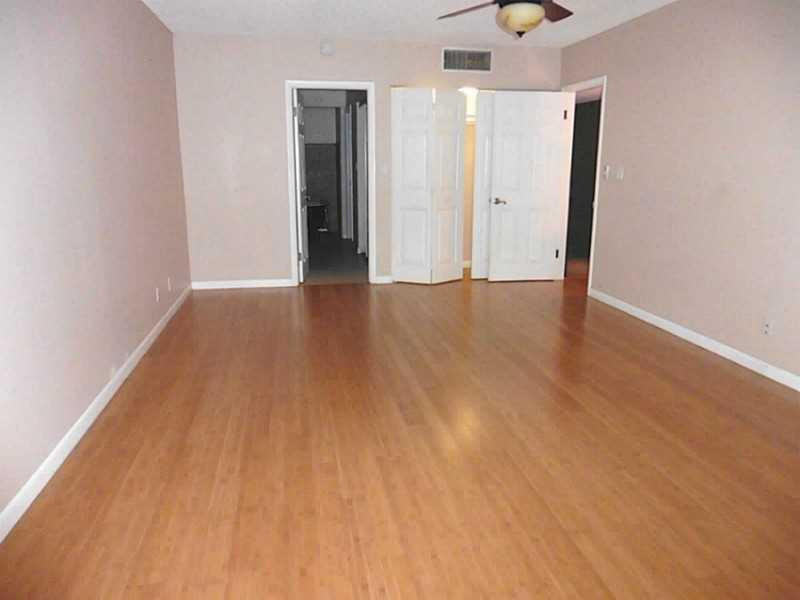 806 St Andrews Road, Unit 806 Hollywood, FL 33021 - Photo 10 of 32 Bedroom Master