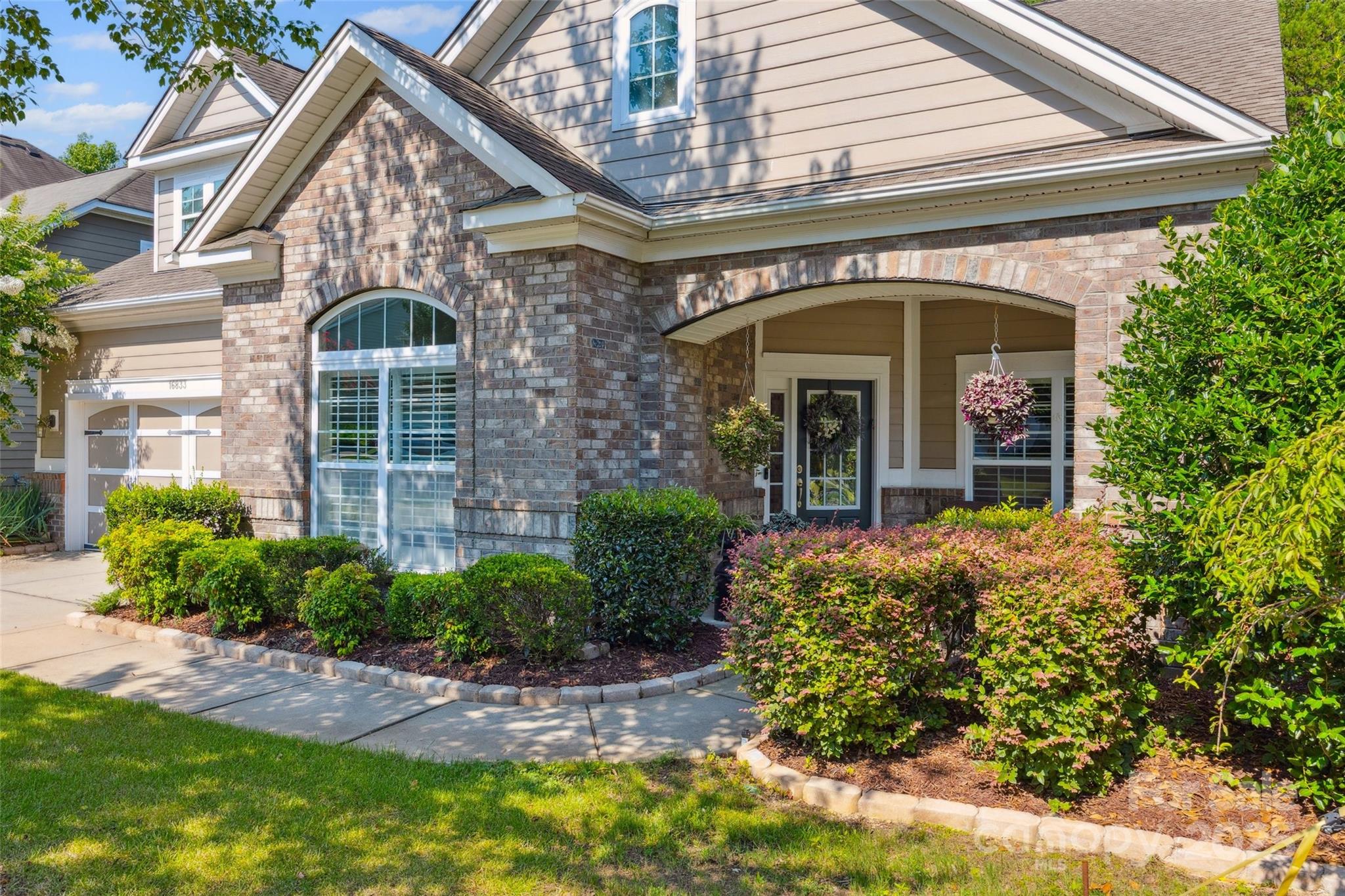 16833 Rudence Court Charlotte, NC 28278 - Photo 2 of 38 Gallery Image 2