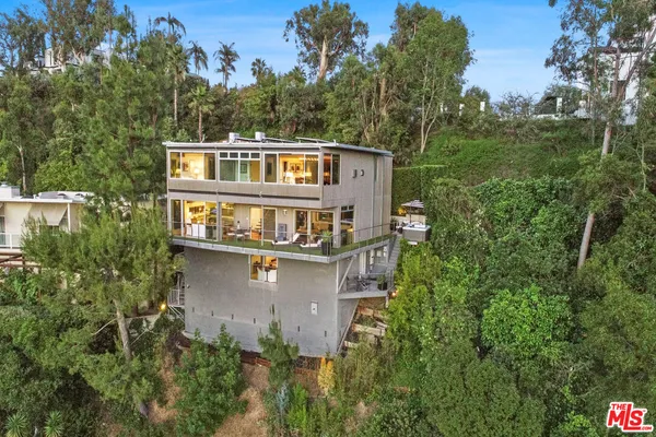 $24,500 | 9416 Beverlycrest Drive, Beverly Hills, CA 90210