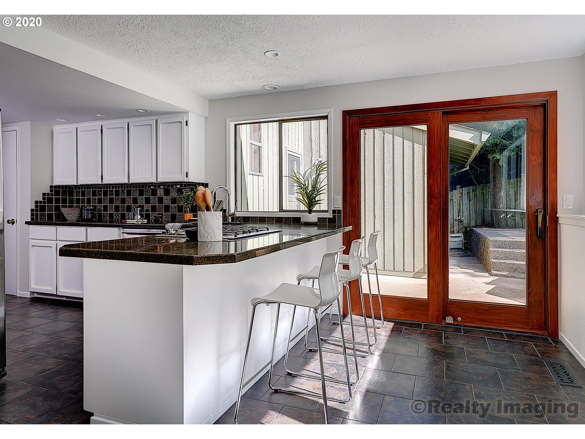 5002 Southwest Humphrey Park Road Portland, OR 97221 - Photo 11 of 32 Gallery Image 11