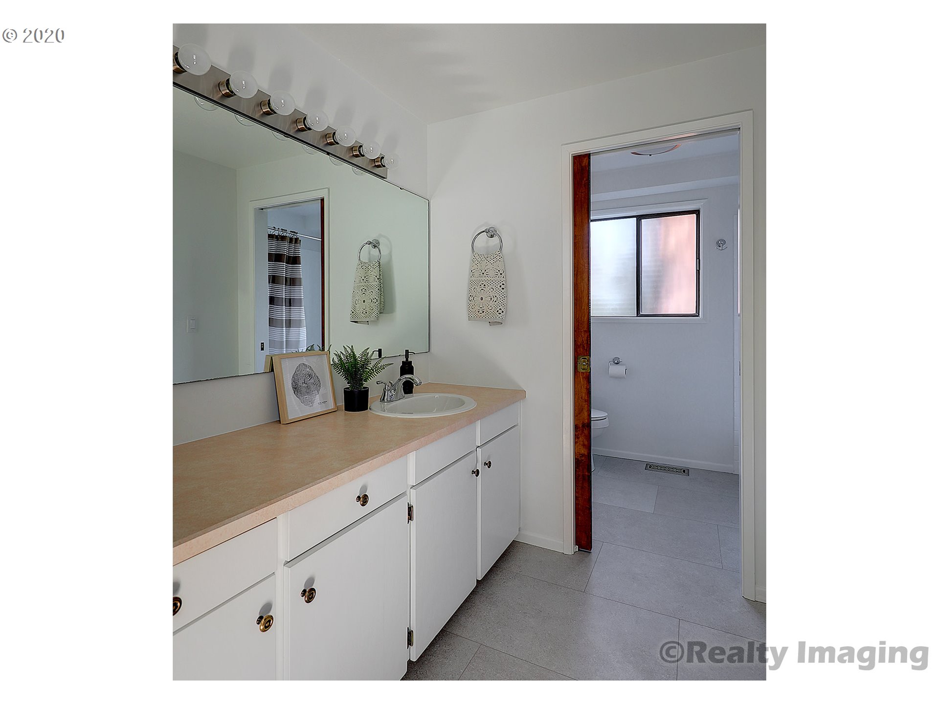 5002 Southwest Humphrey Park Road Portland, OR 97221 - Photo 14 of 32 Gallery Image 14