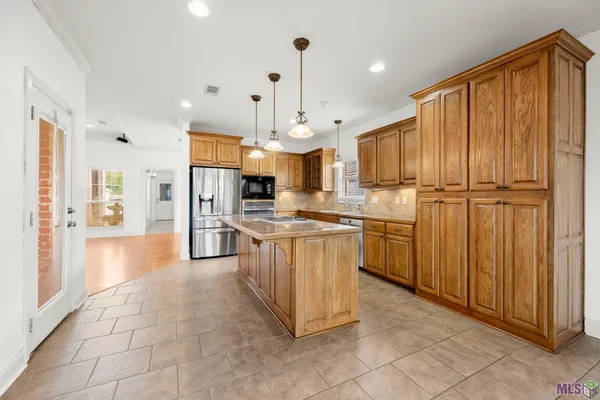 $339,000 | 32819 Fox Run Drive, Walker, LA 70785