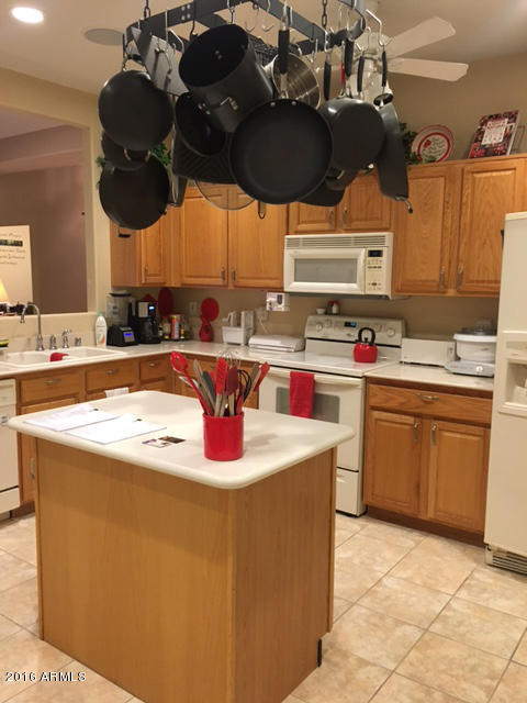 3532 South Chaparral Road Apache Junction, AZ 85119 - Photo 7 of 30 Kitchen