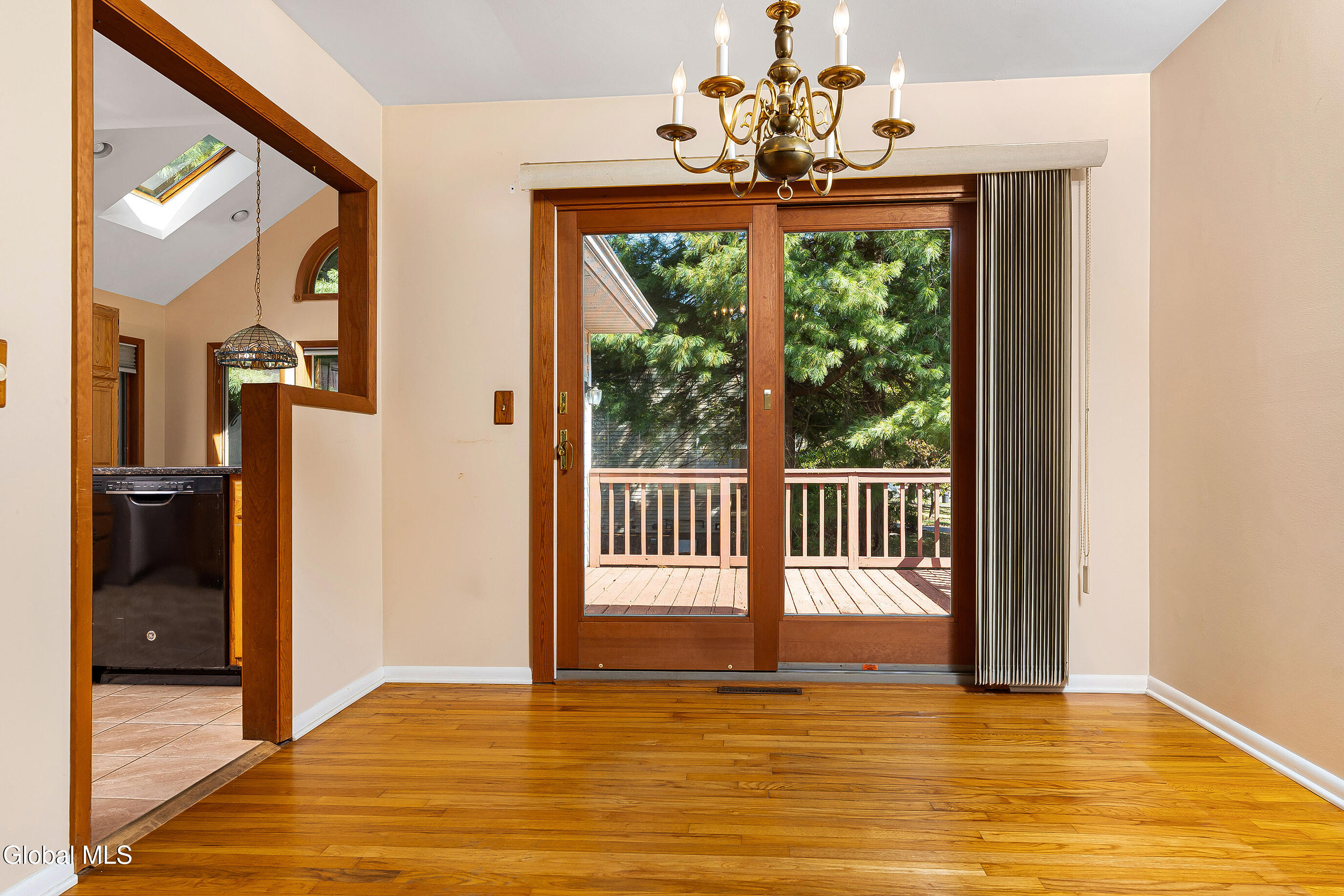 228 Murray Avenue Bethlehem, NY 12054 - Photo 14 of 42 028-228-Murray-Ave