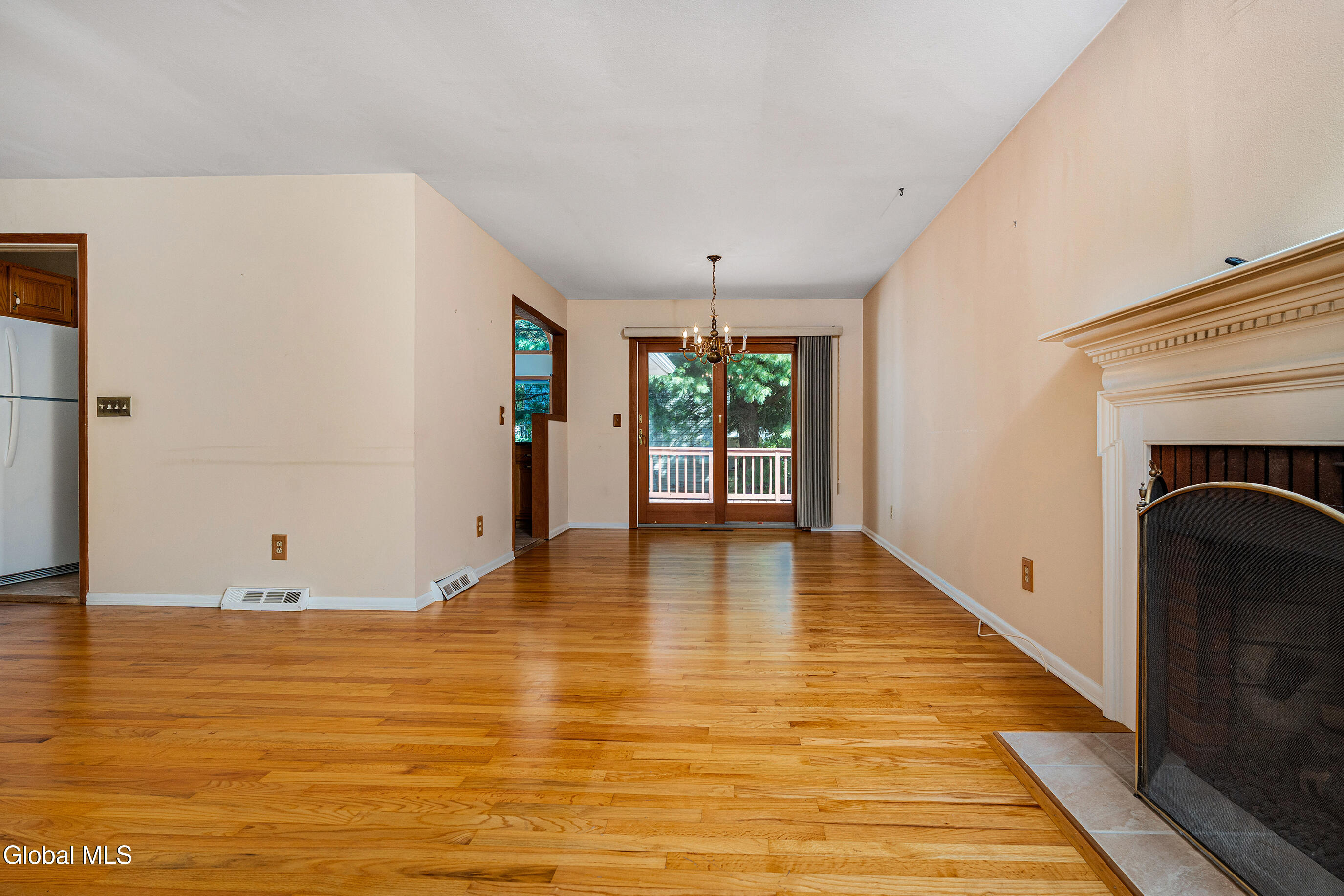 228 Murray Avenue Bethlehem, NY 12054 - Photo 15 of 42 026-228-Murray-Ave