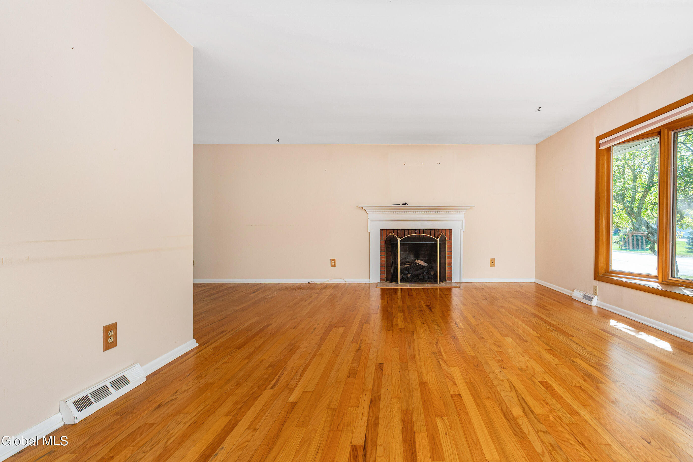 228 Murray Avenue Bethlehem, NY 12054 - Photo 18 of 42 024-228-Murray-Ave