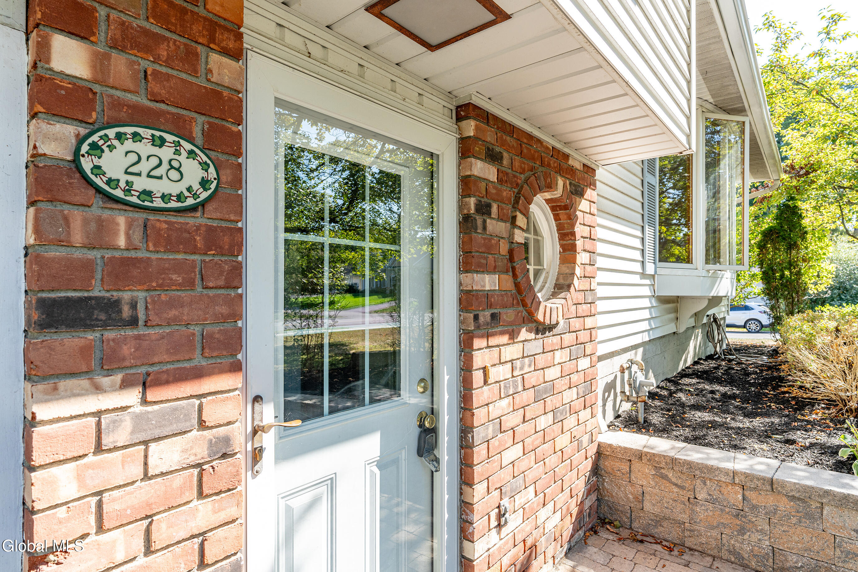 228 Murray Avenue Bethlehem, NY 12054 - Photo 2 of 42 002-228-Murray-Ave