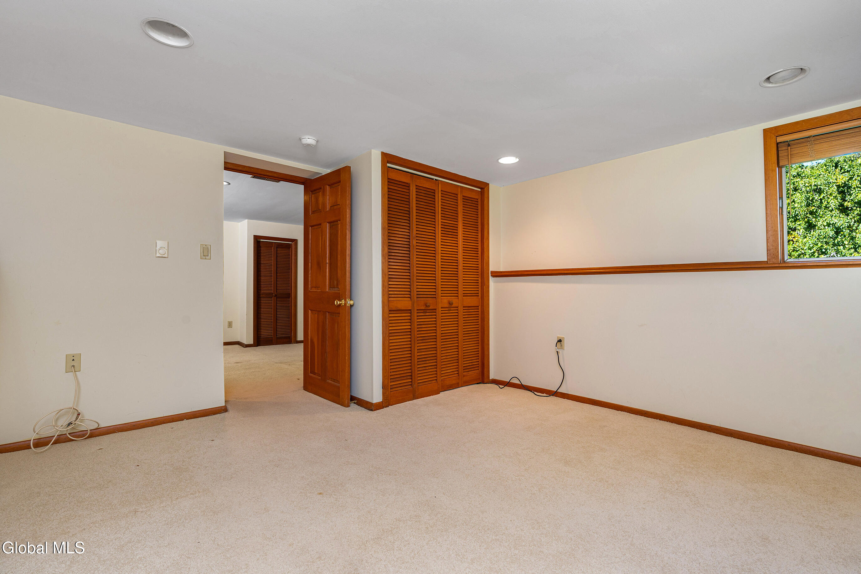 228 Murray Avenue Bethlehem, NY 12054 - Photo 21 of 42 020-228-Murray-Ave