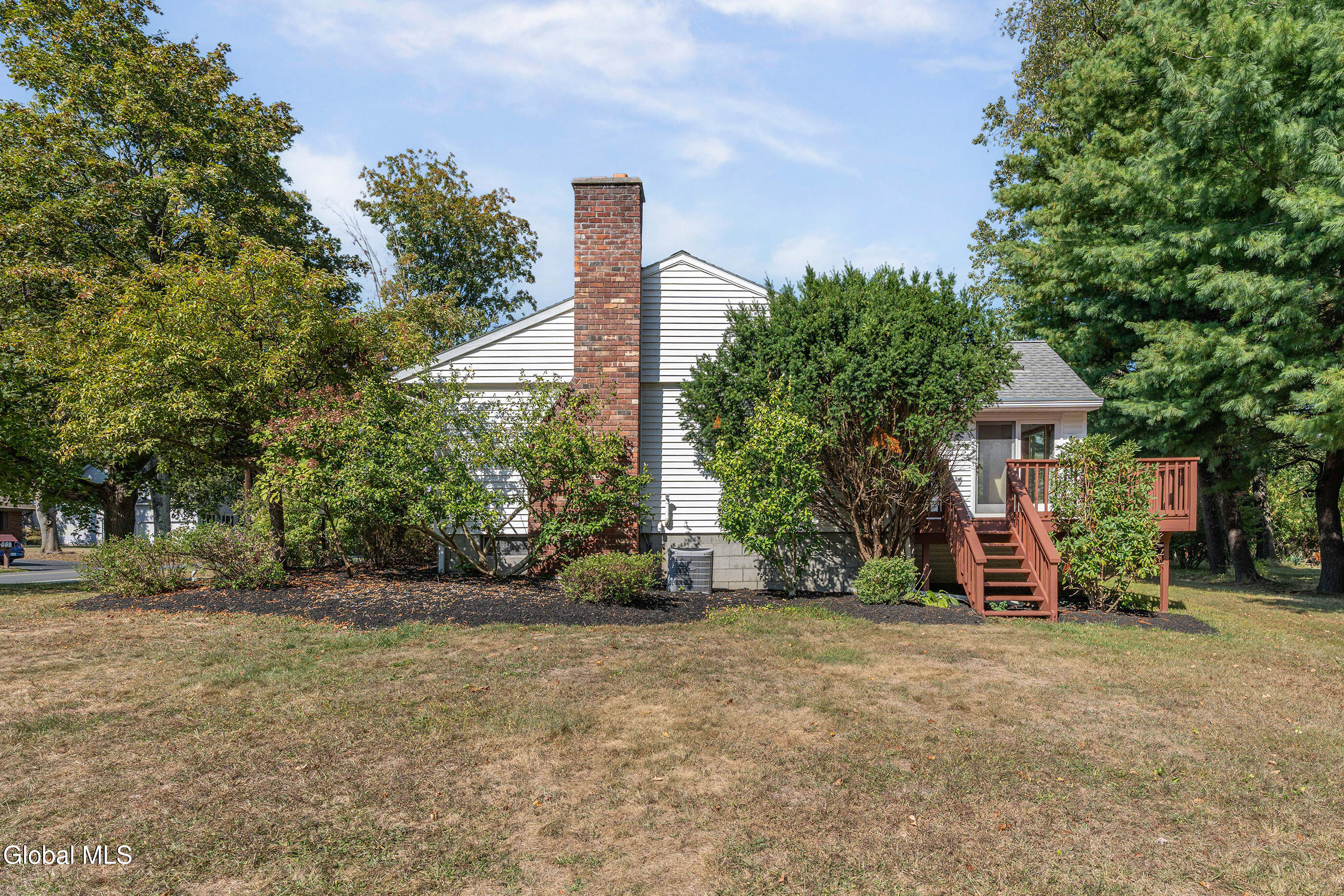 228 Murray Avenue Bethlehem, NY 12054 - Photo 36 of 42 006-228-Murray-Ave