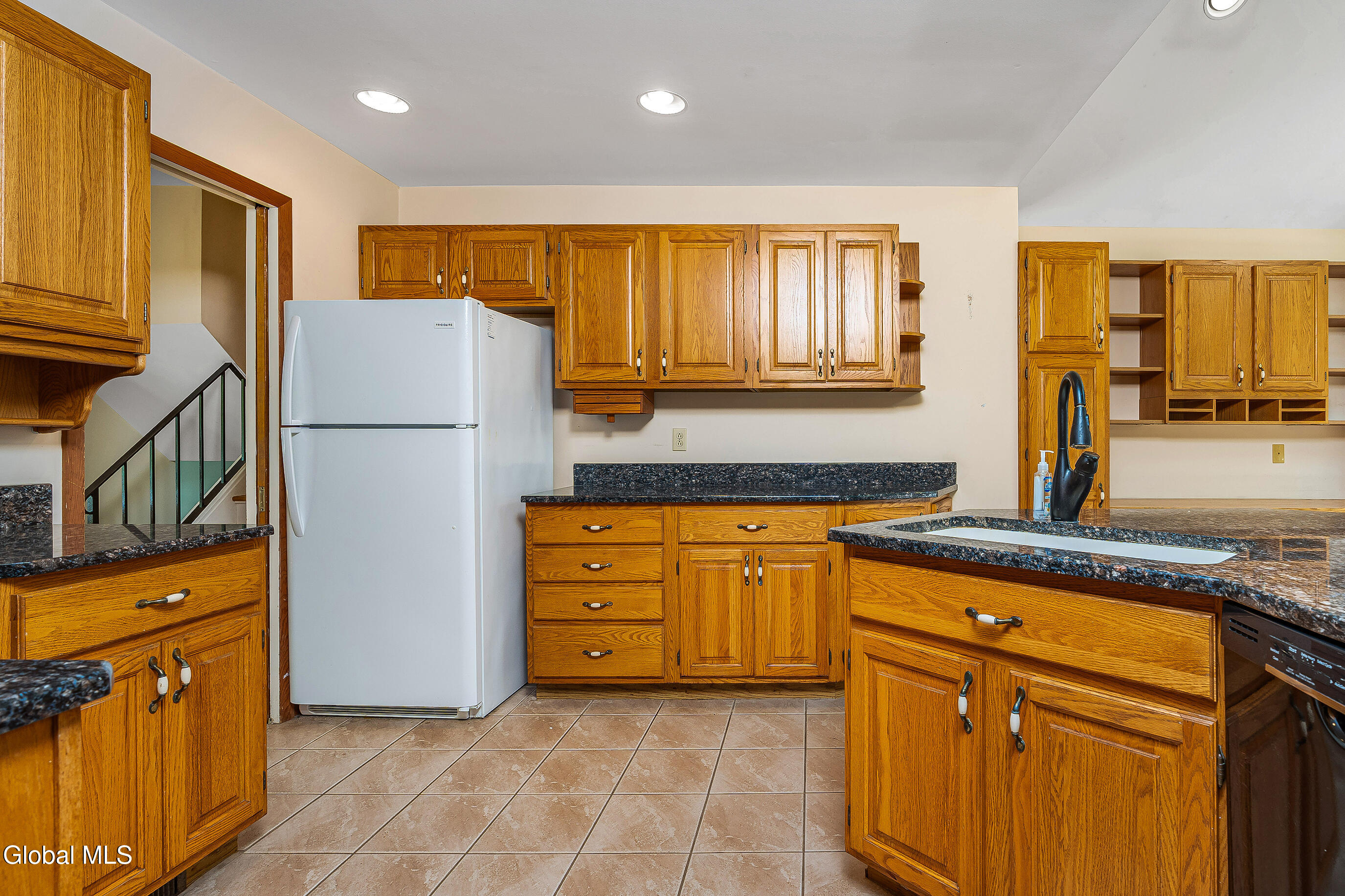 228 Murray Avenue Bethlehem, NY 12054 - Photo 7 of 42 031-228-Murray-Ave