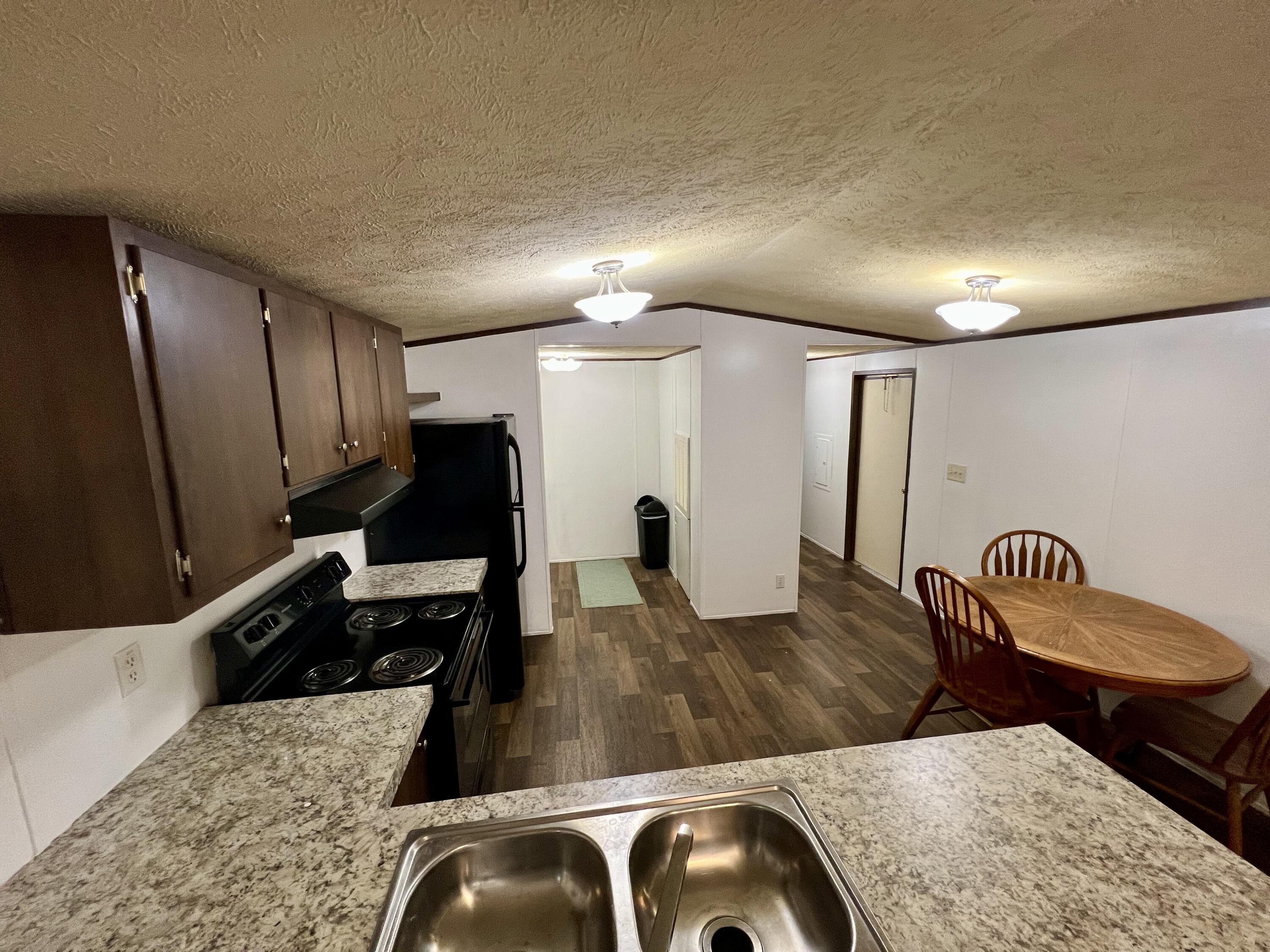 37 Lydia Haun Road Williamsburg, KY 40769 - Photo 10 of 28 Kitchen