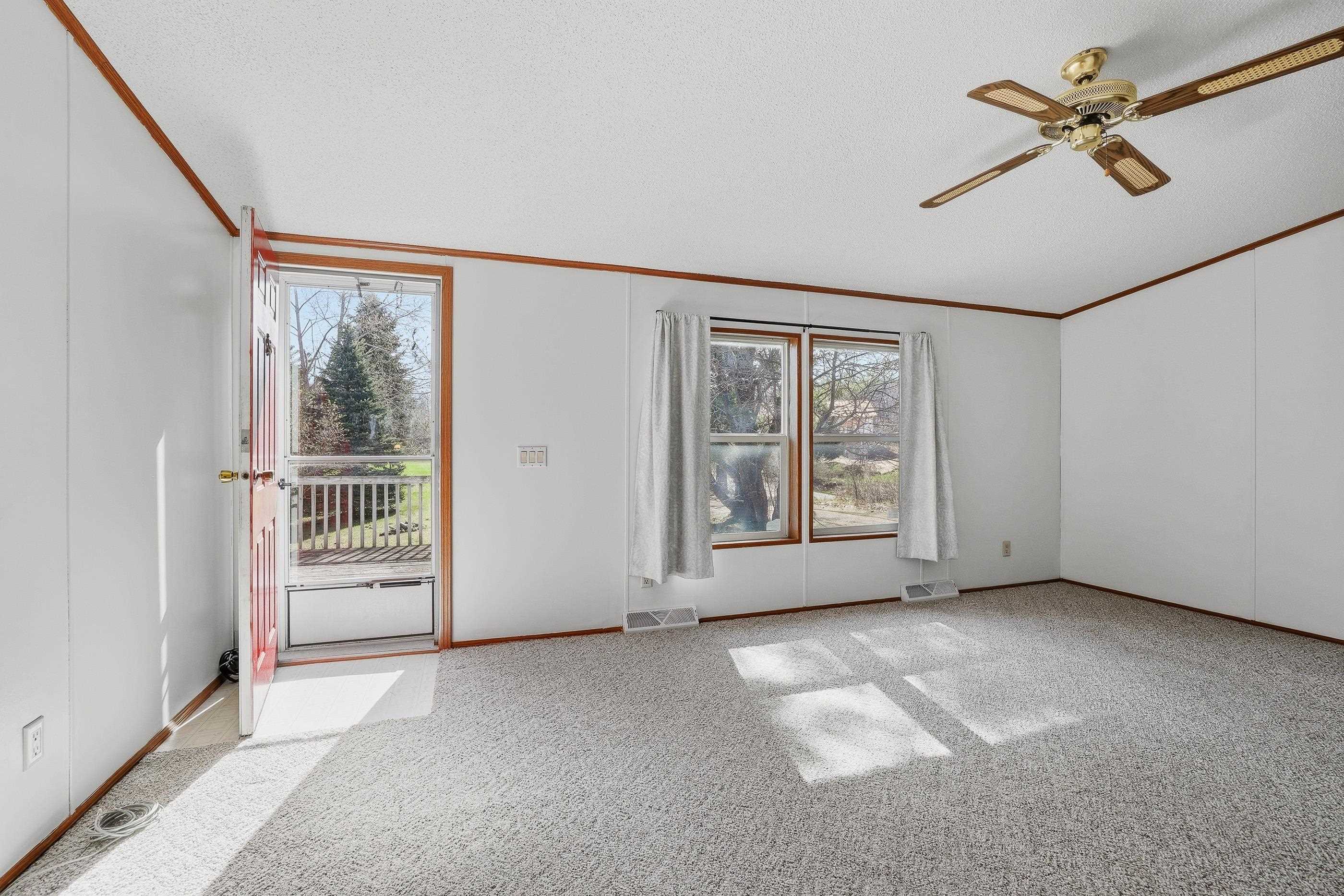 10172 Otto Road Amherst, WI 54406 - Photo 4 of 49