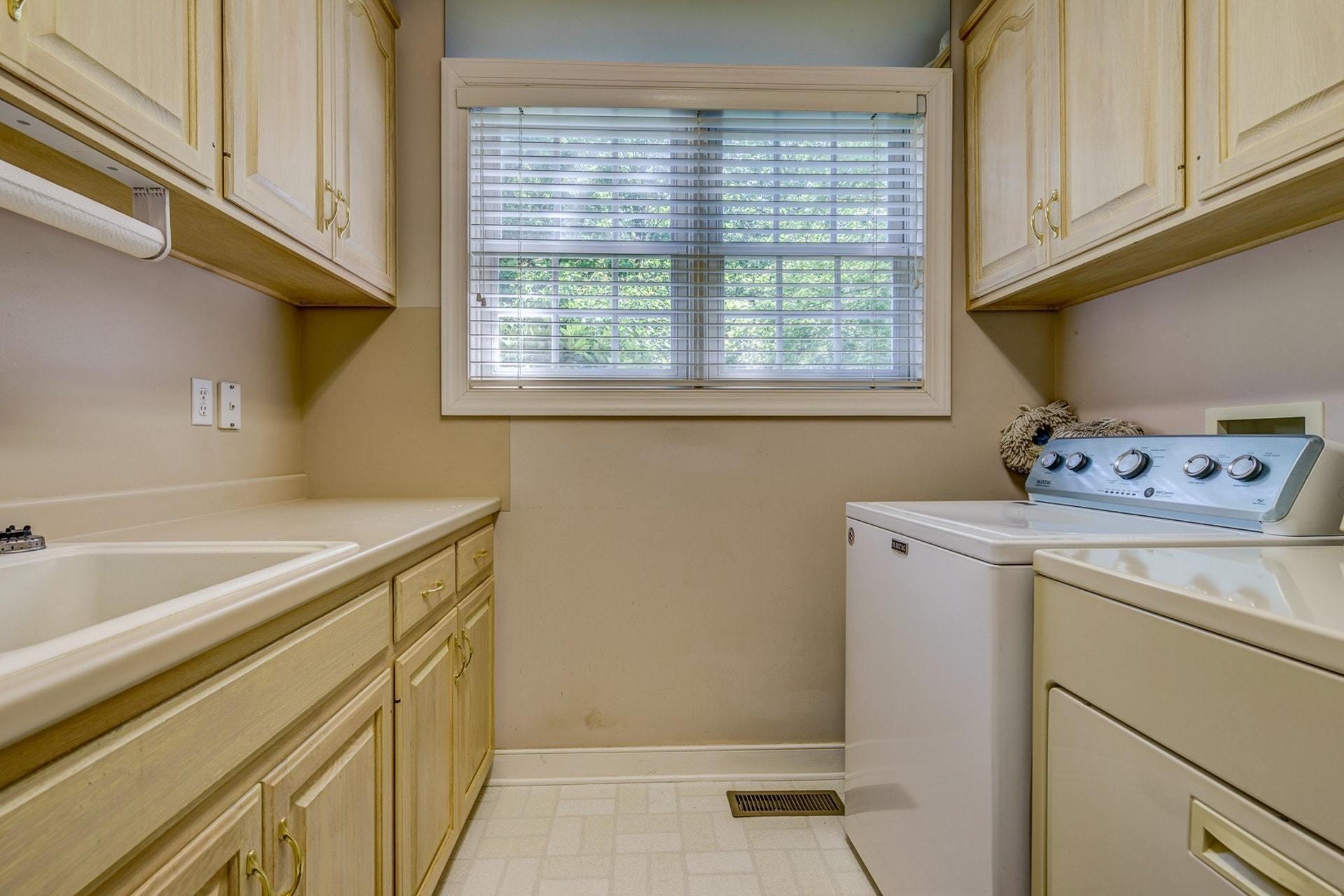 1846 Angle Plantation Road Rocky Mount, VA 24151 - Photo 30 of 68 32 Laundry Room