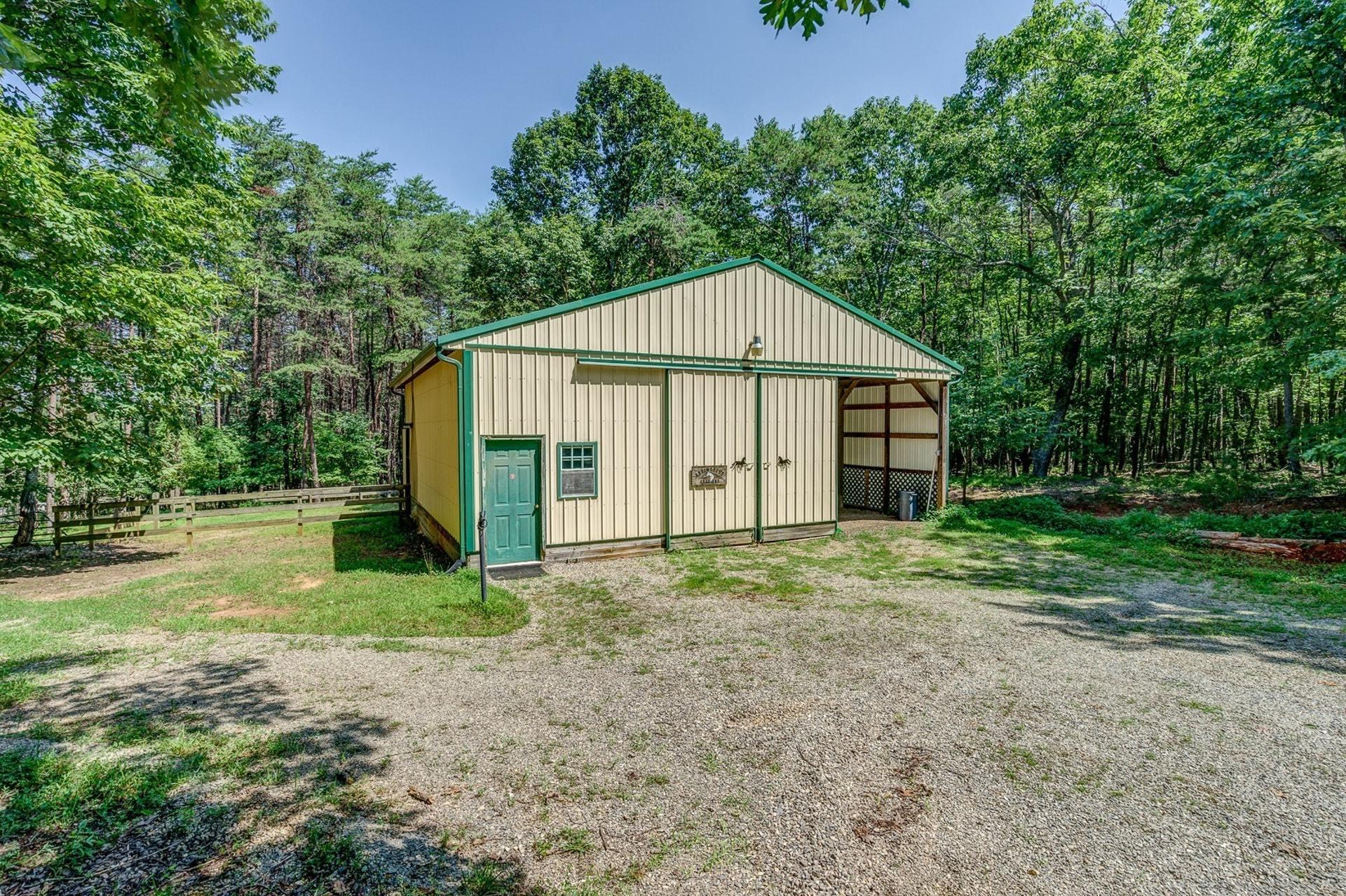 1846 Angle Plantation Road Rocky Mount, VA 24151 - Photo 52 of 68 52 Barn