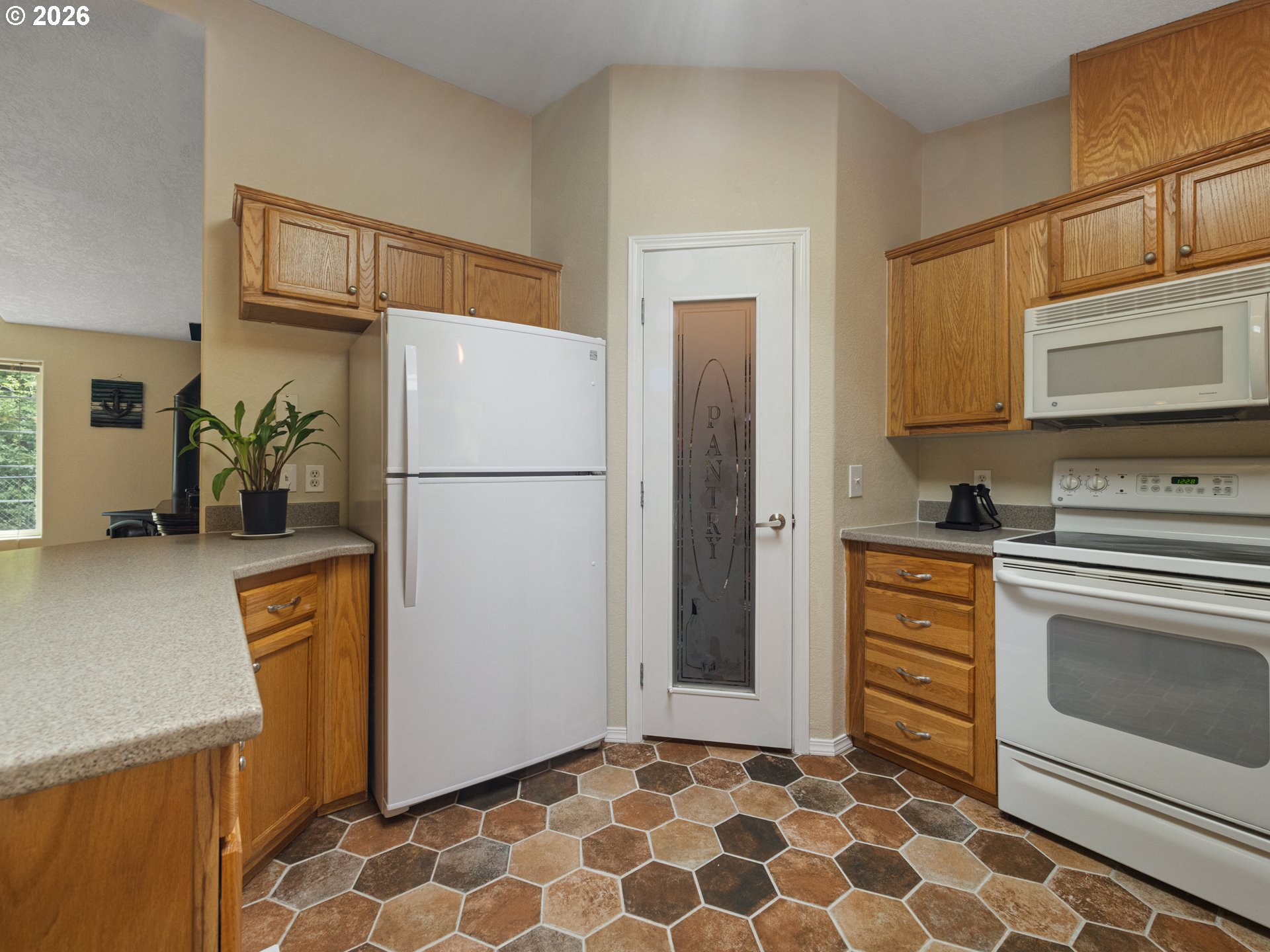 85199 Denton's Way Florence, OR 97439 - Photo 4 of 48 Gallery Image 4