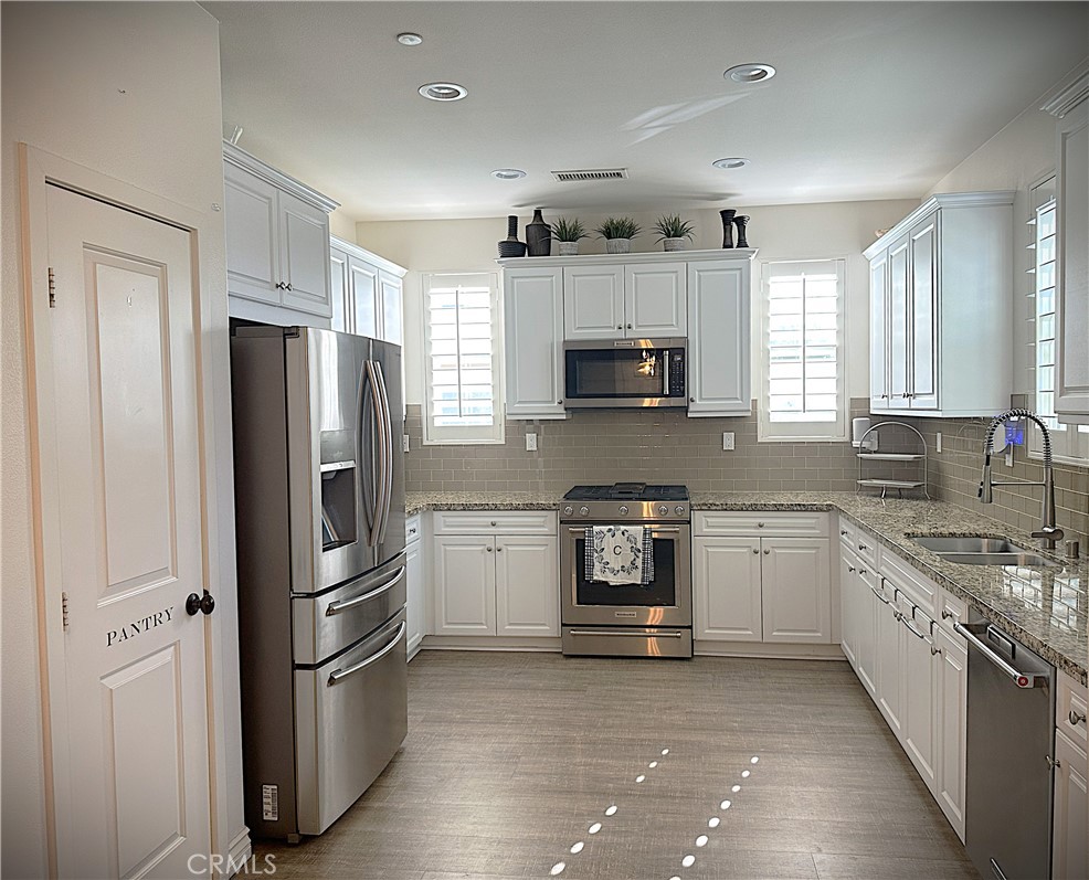 3471 Pine Ridge Loop Ontario, CA 91761 - Photo 2 of 16